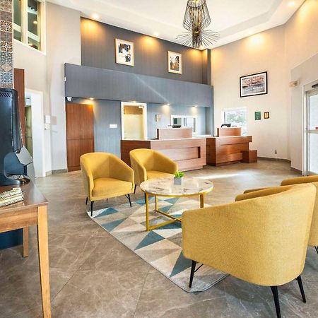 Quality Suites Вітбі Екстер'єр фото
