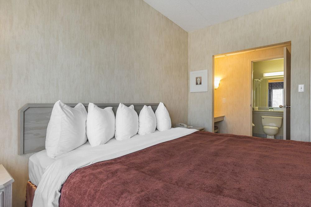 Quality Suites Вітбі Екстер'єр фото