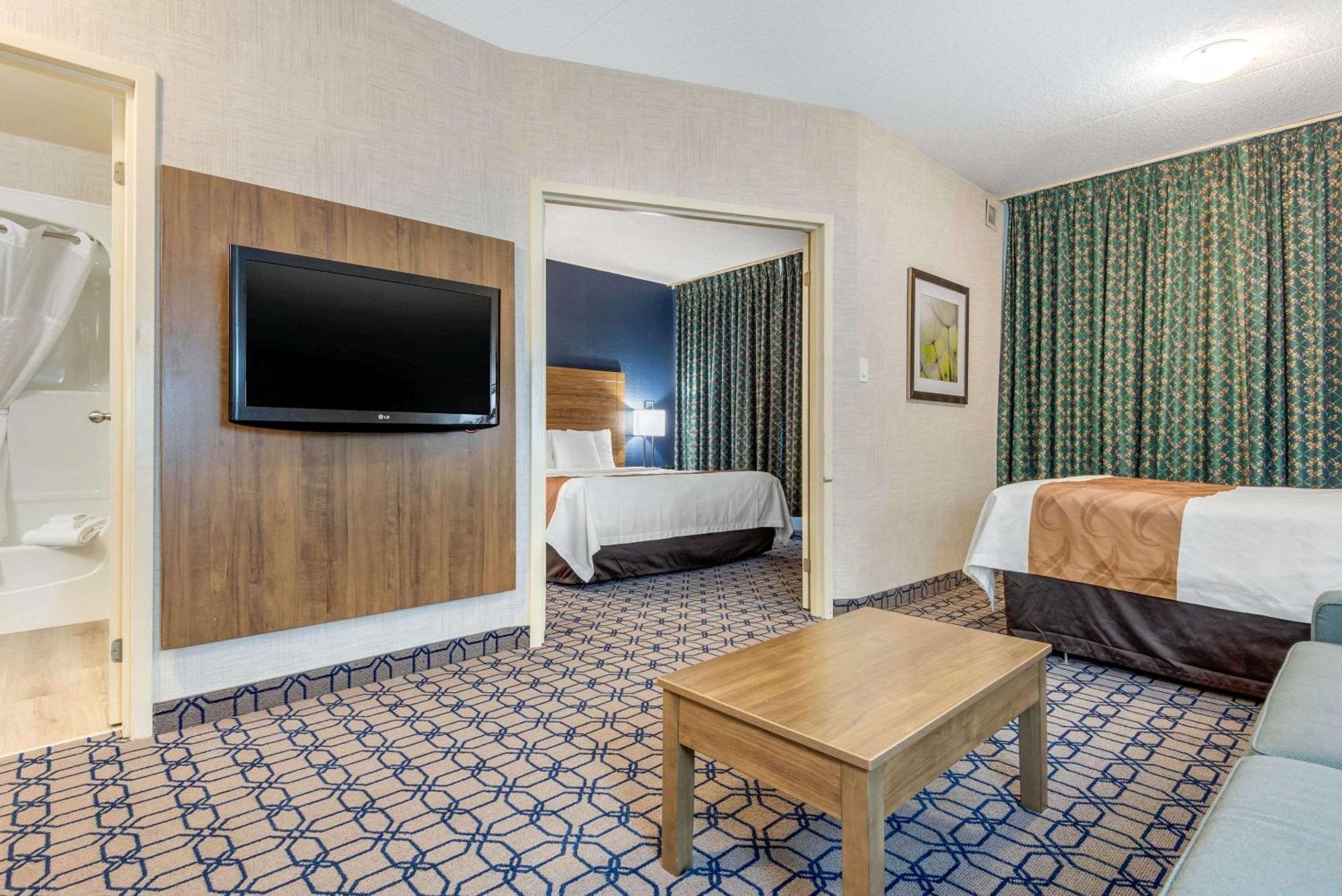 Quality Suites Вітбі Екстер'єр фото