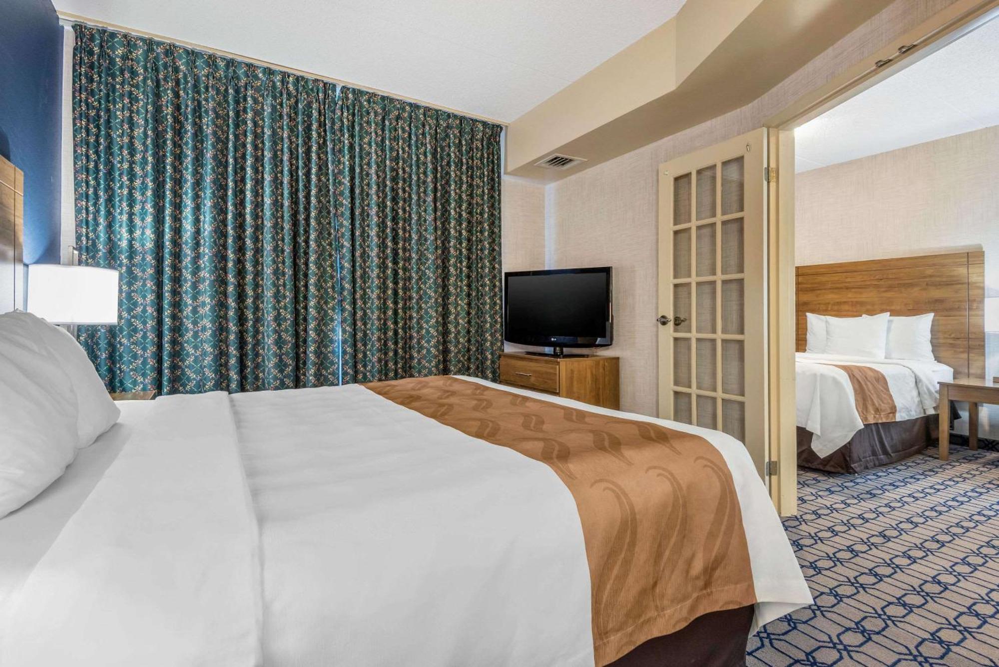 Quality Suites Вітбі Екстер'єр фото