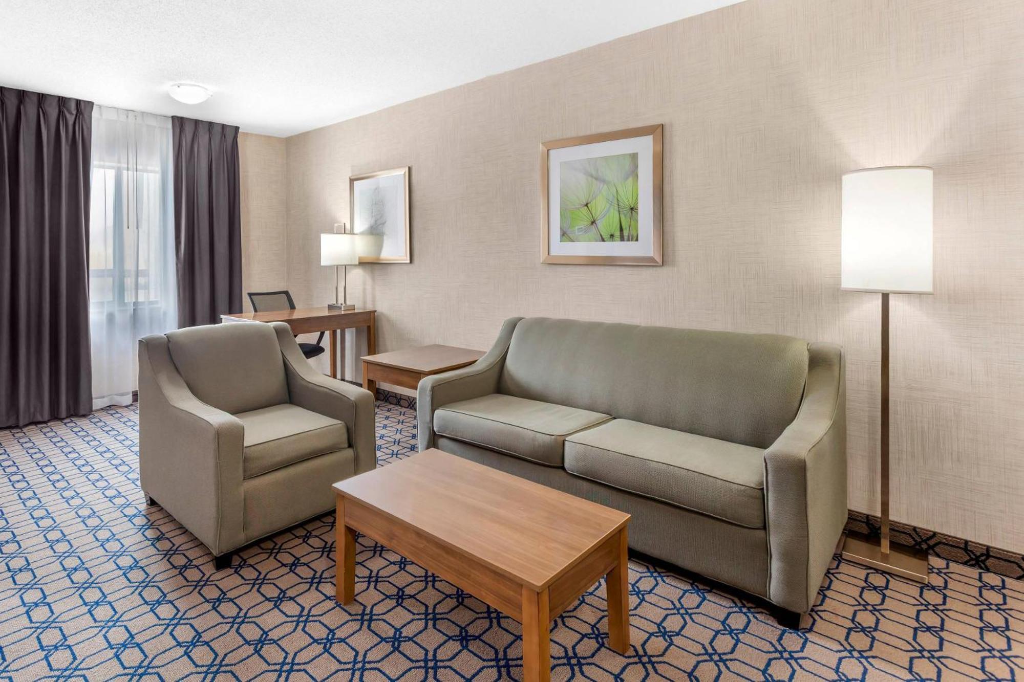 Quality Suites Вітбі Екстер'єр фото